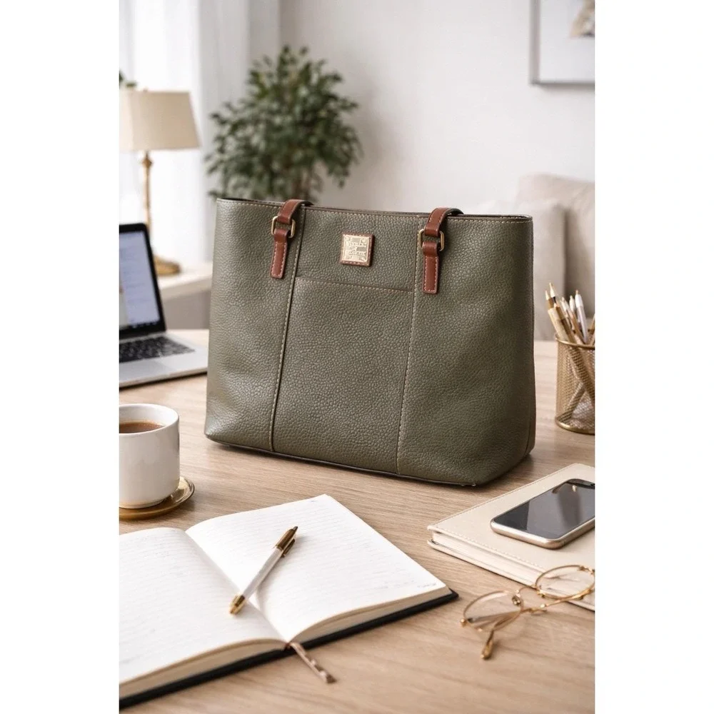 Dooney & Bourke 👜 dooney